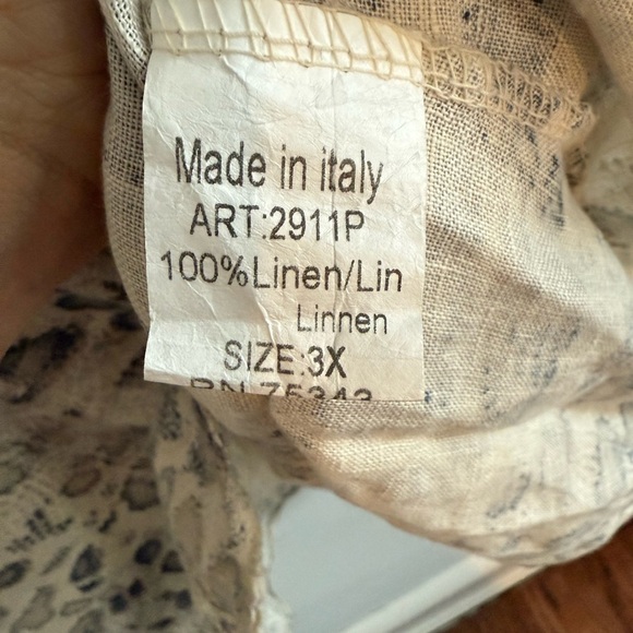 Lungo L’Arno Chic Print 100% Linen Blouse, Sized 3X - Picture 4 of 6